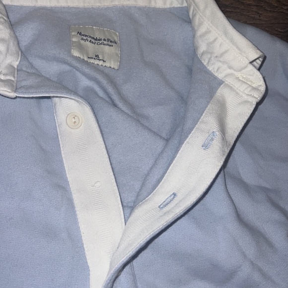 Abercrombie Sweatshirt - Picture 2 of 3